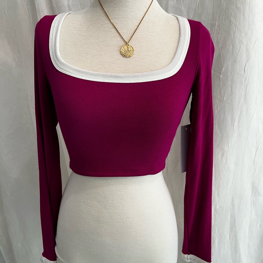 Magenta scoop neck crop top NWT - Picture 2 of 3